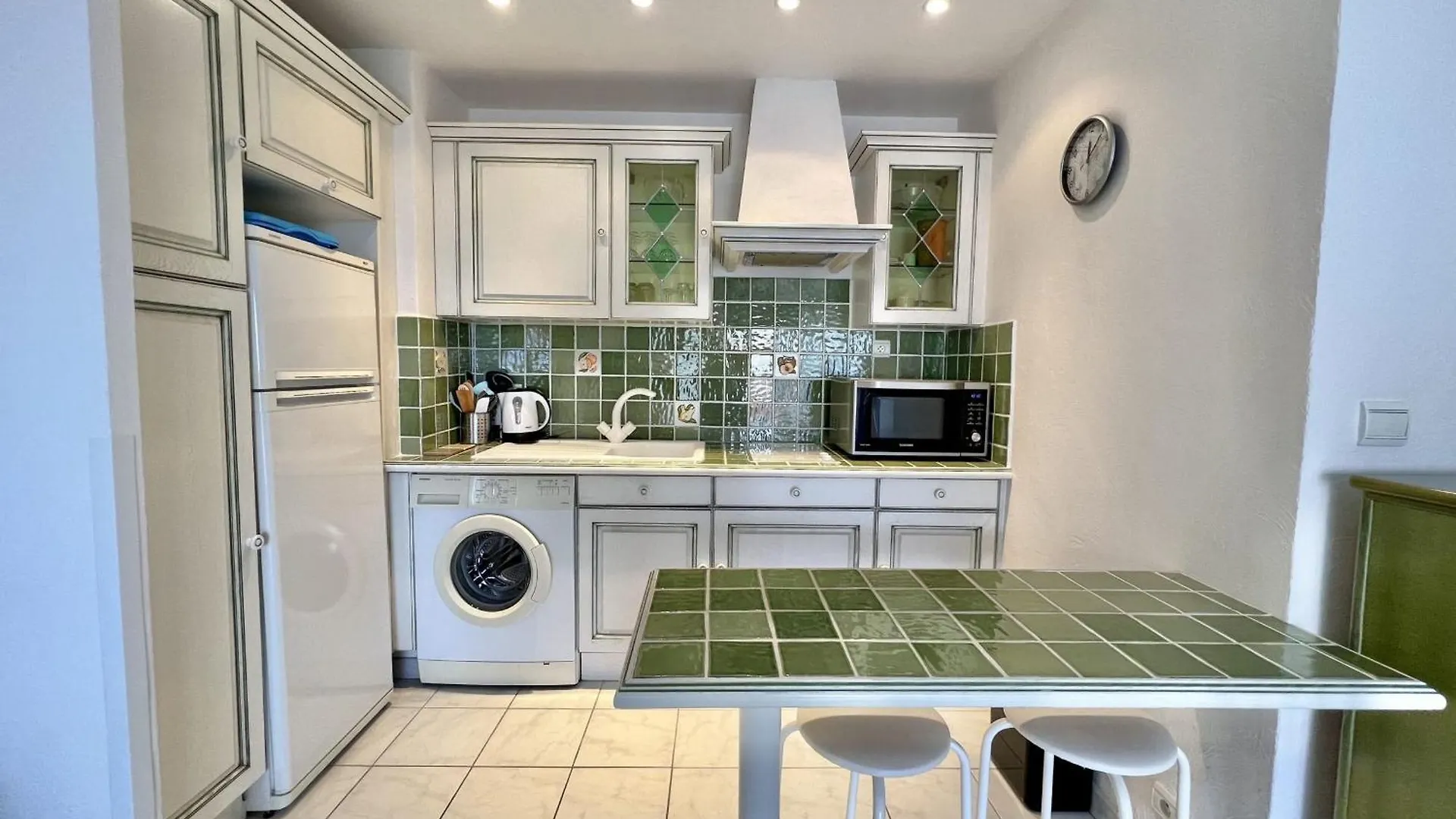 Apartment Bright Studio With Terrace And Sea View Cannes