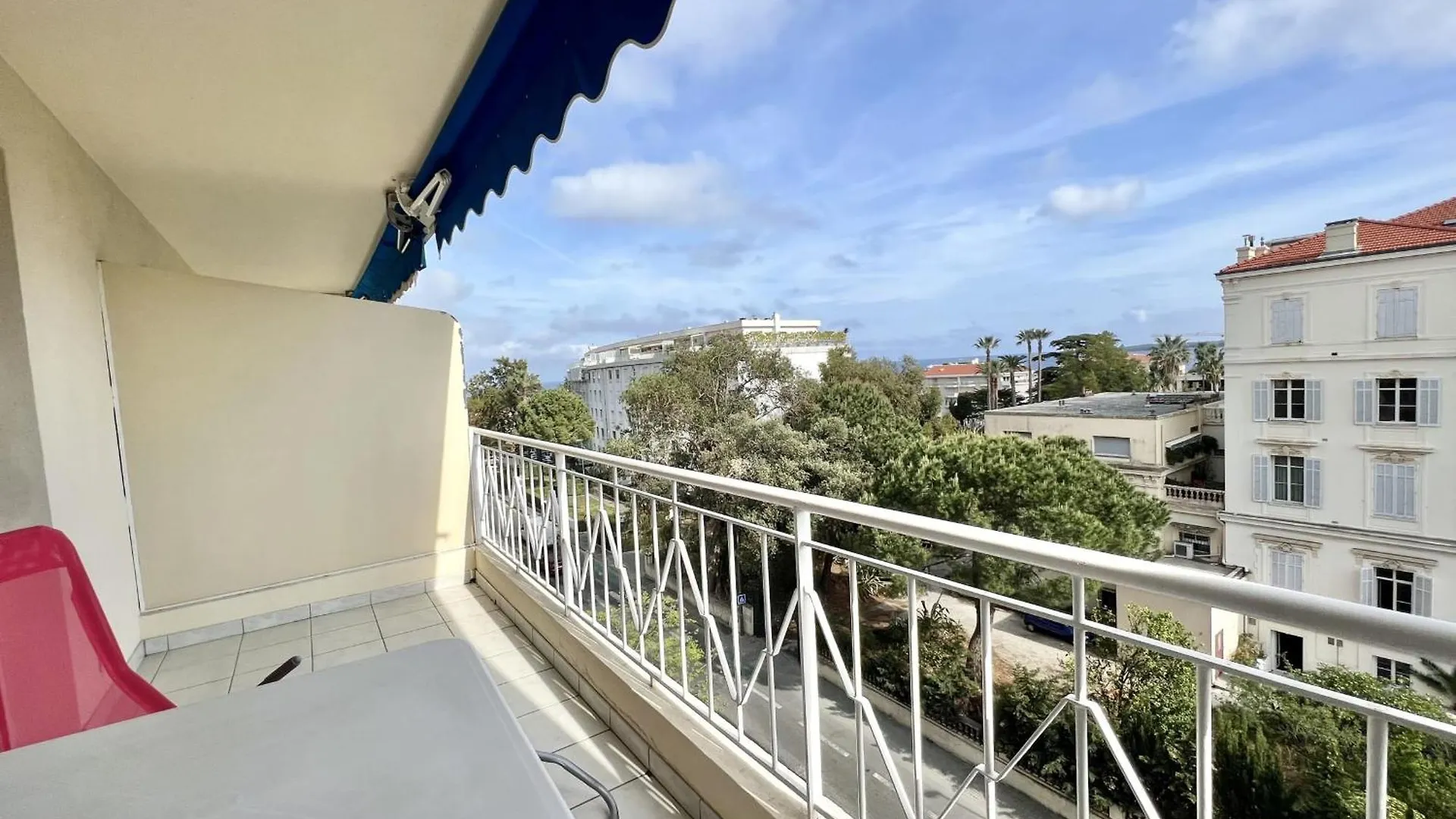 Bright Studio With Terrace And Sea View Cannes 0*,  France