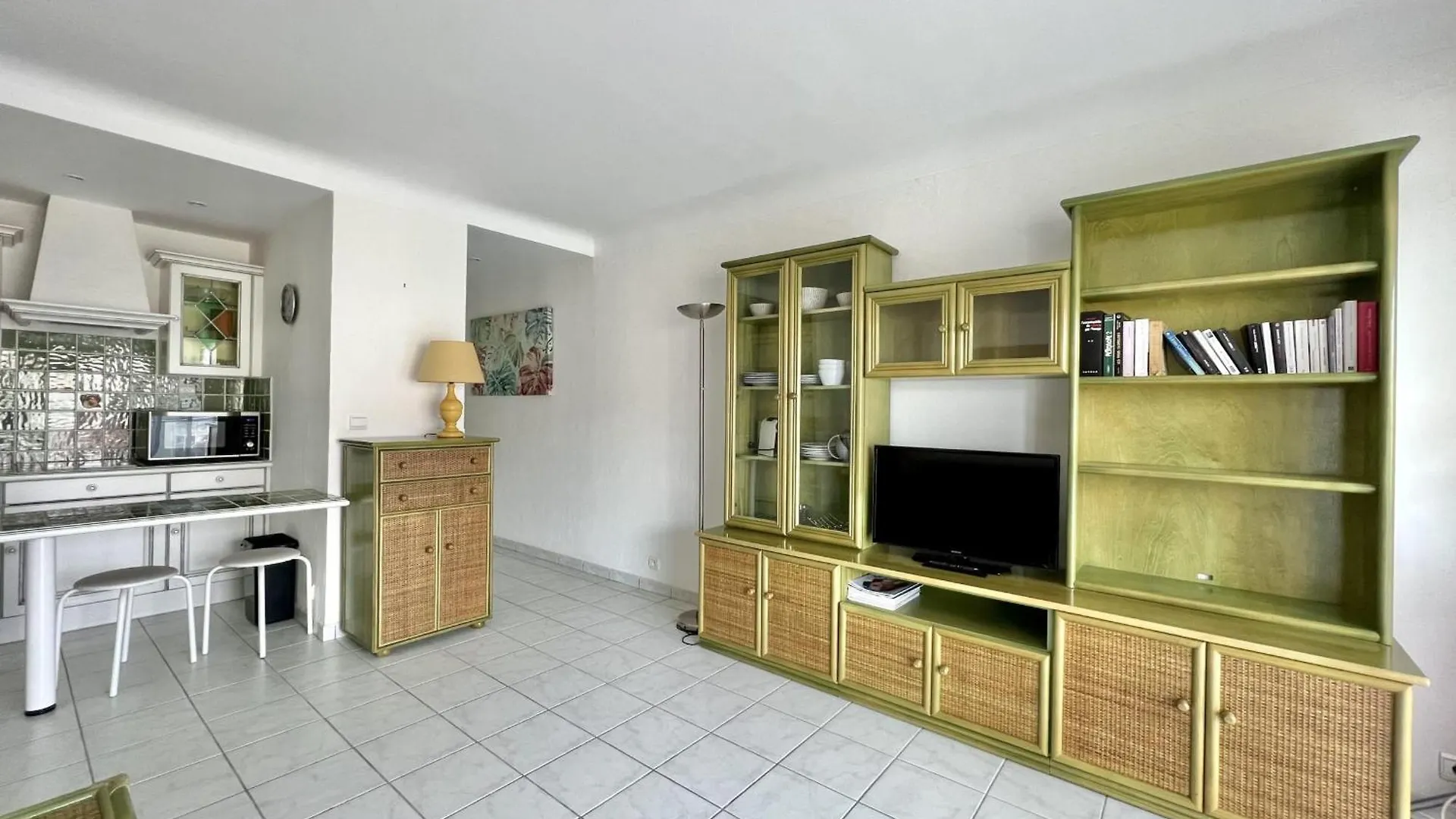 Apartment Bright Studio With Terrace And Sea View Cannes